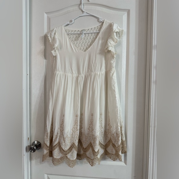 Andrée Blue Women’s Embroidered Boho Dress Sz L.  9178 - Picture 1 of 7